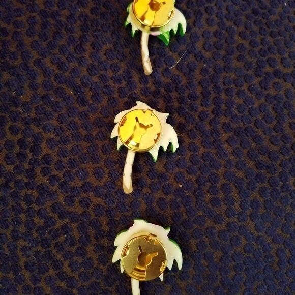 Palm Tree Resin Button Covers Set of 6 Tropical Theme Shirt Accessories - Picture 2 of 2